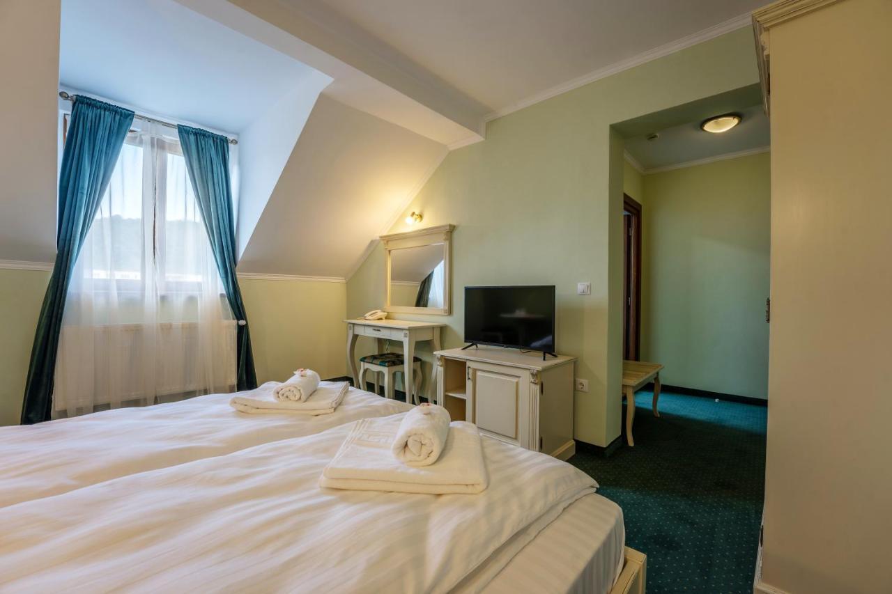 Hotel Princessophie Sighisoara Luaran gambar