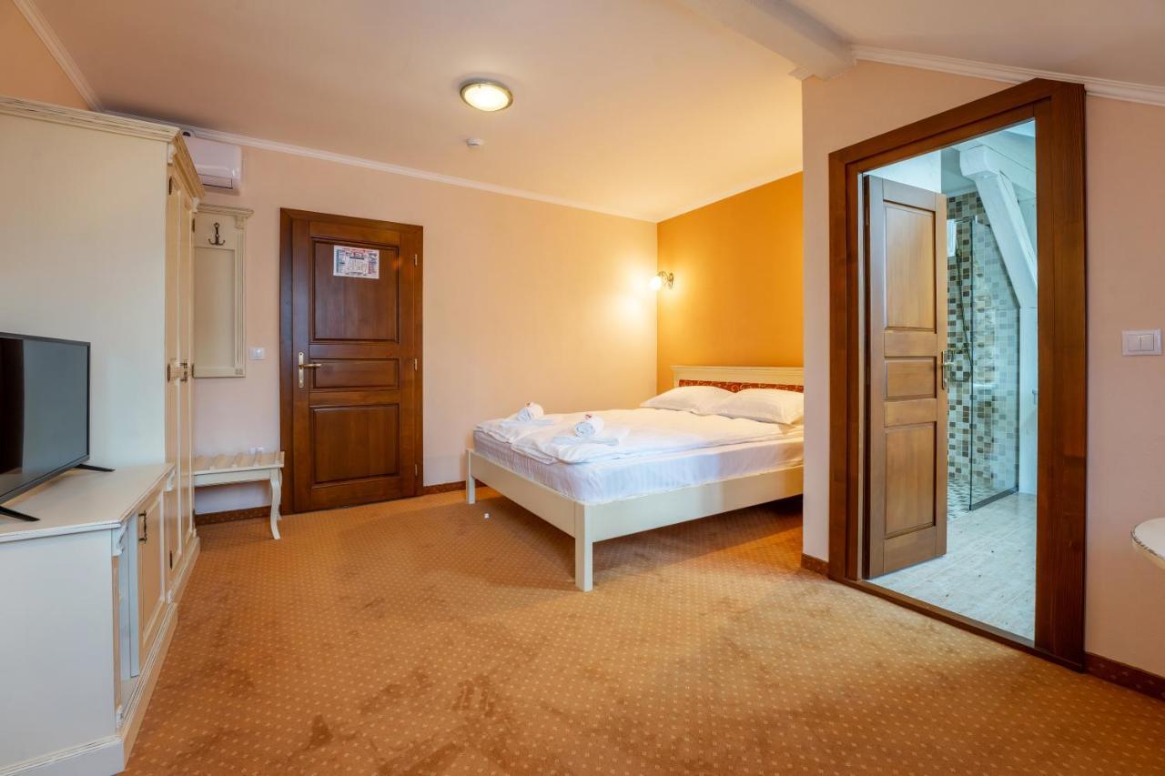 Hotel Princessophie Sighisoara Luaran gambar