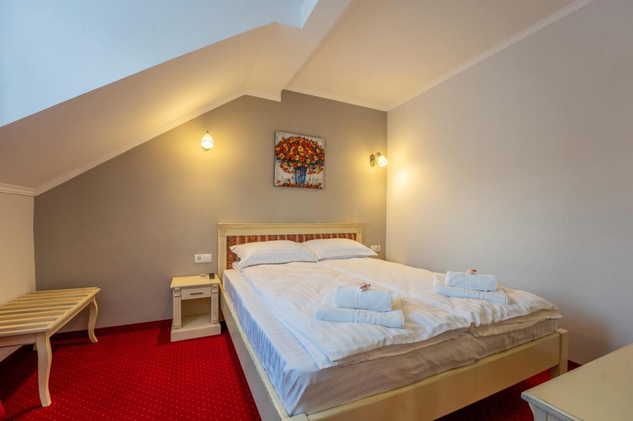 Hotel Princessophie Sighisoara Luaran gambar