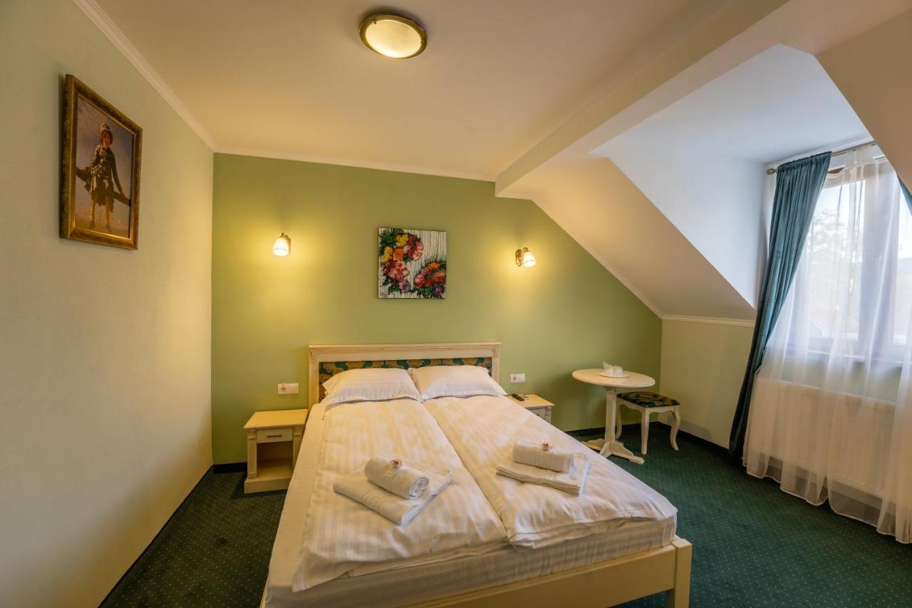 Hotel Princessophie Sighisoara Luaran gambar