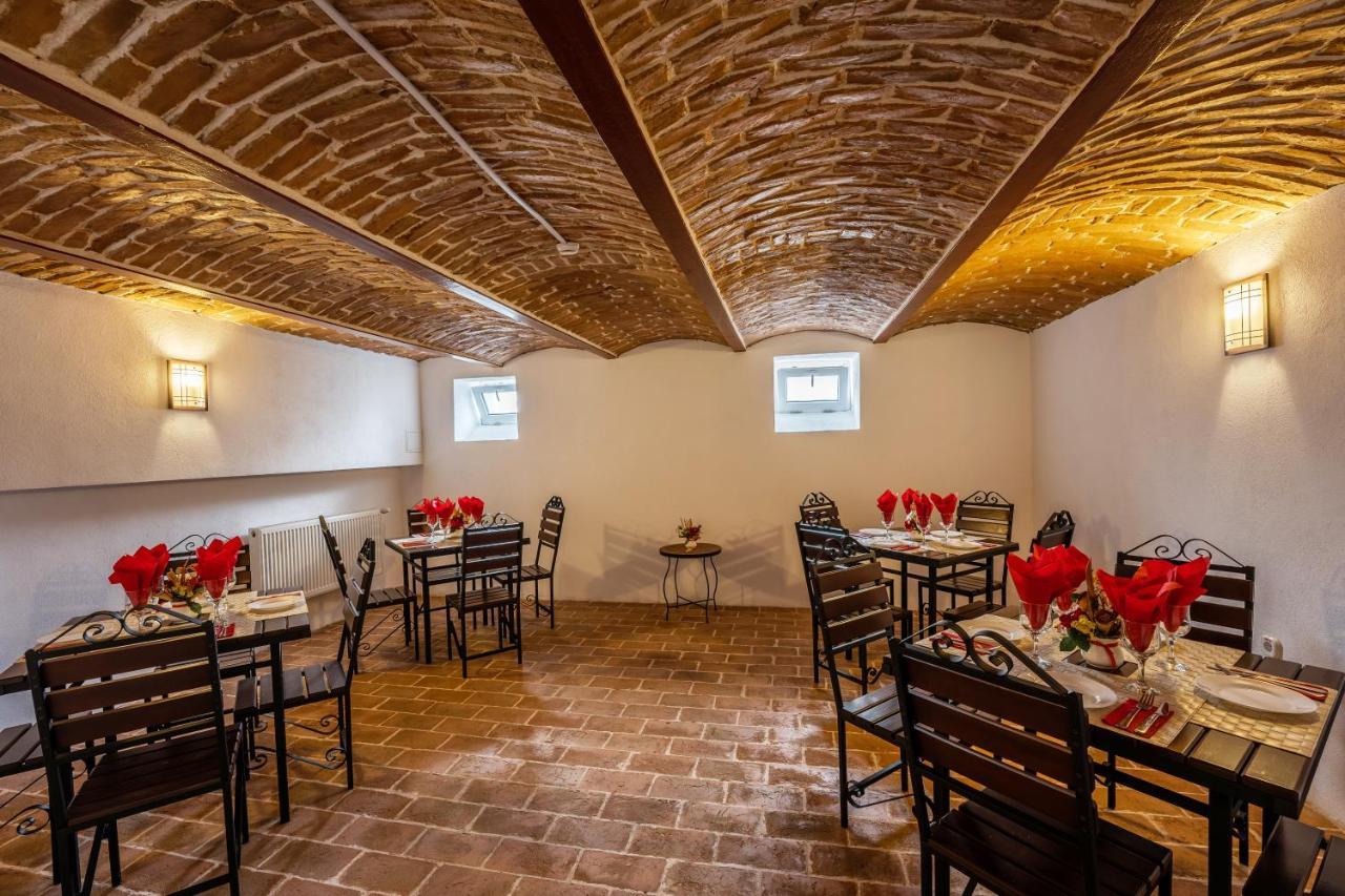 Hotel Princessophie Sighisoara Luaran gambar