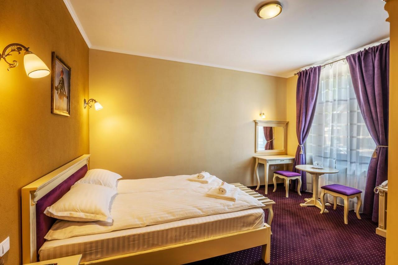 Hotel Princessophie Sighisoara Luaran gambar