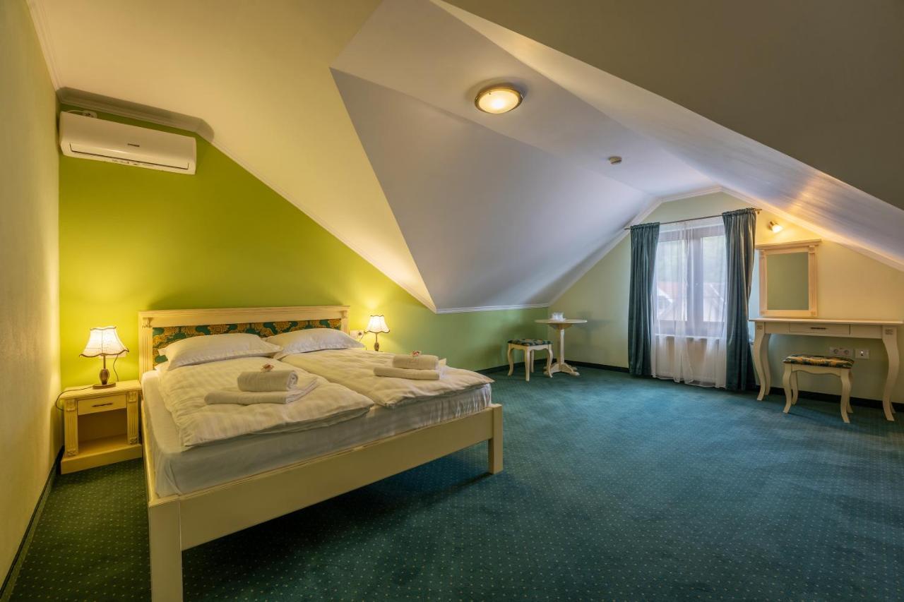 Hotel Princessophie Sighisoara Luaran gambar
