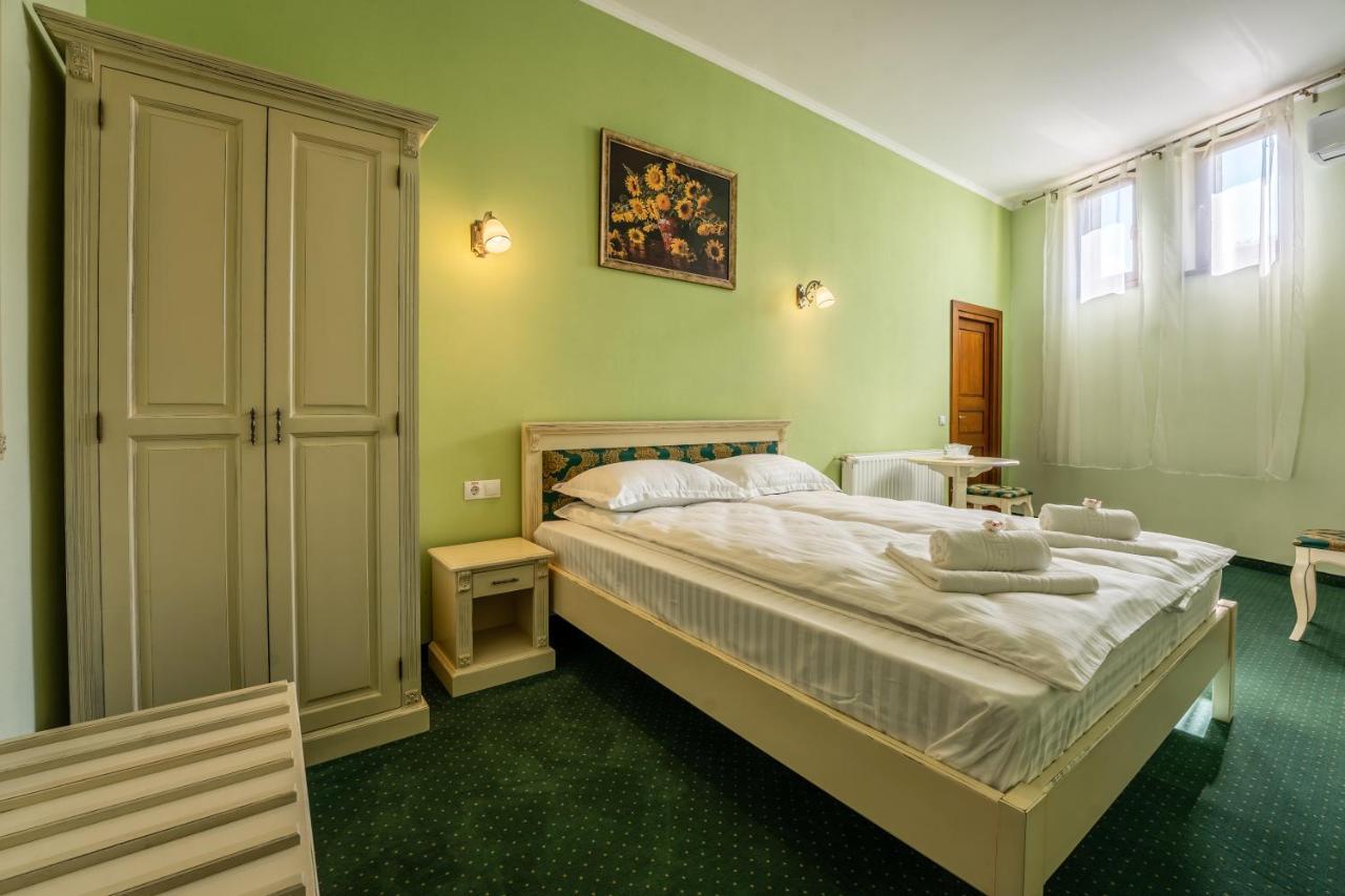 Hotel Princessophie Sighisoara Luaran gambar