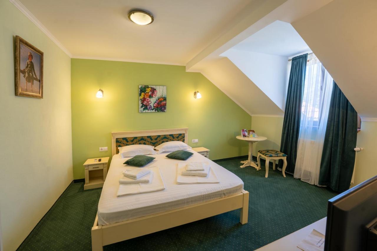 Hotel Princessophie Sighisoara Luaran gambar